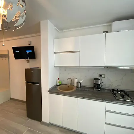 Sam Studio By Alezzi-mamaia Nord Apartment